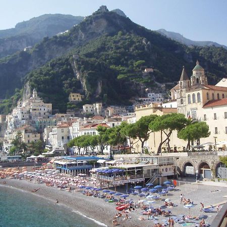 Locazione Turistica Caleidoscopio Apartment อามาลฟี ภายนอก รูปภาพ