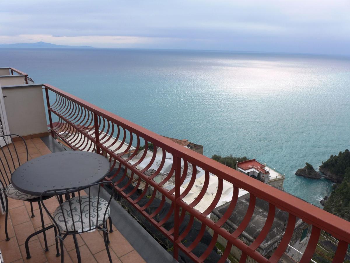 Locazione Turistica Caleidoscopio Apartment อามาลฟี ภายนอก รูปภาพ