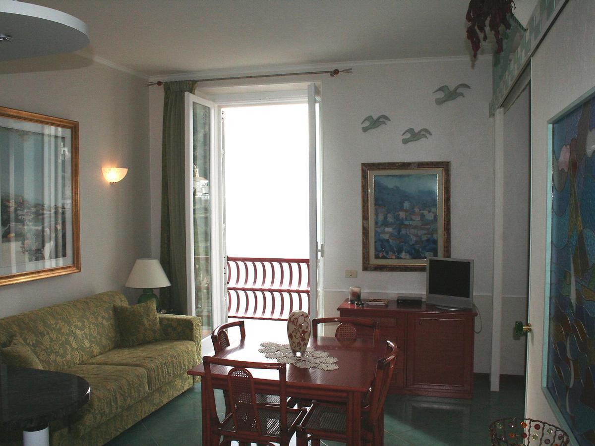 Locazione Turistica Caleidoscopio Apartment อามาลฟี ภายนอก รูปภาพ
